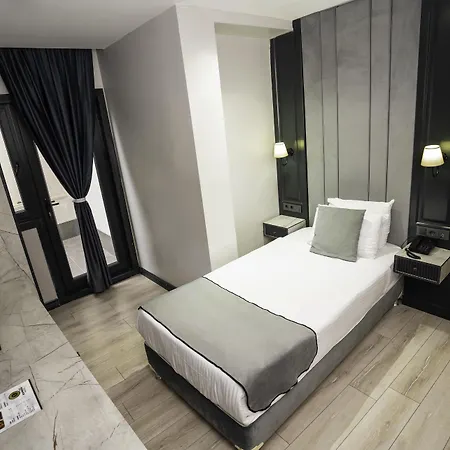 Istanbul Airport Express Plus Hotel-3
